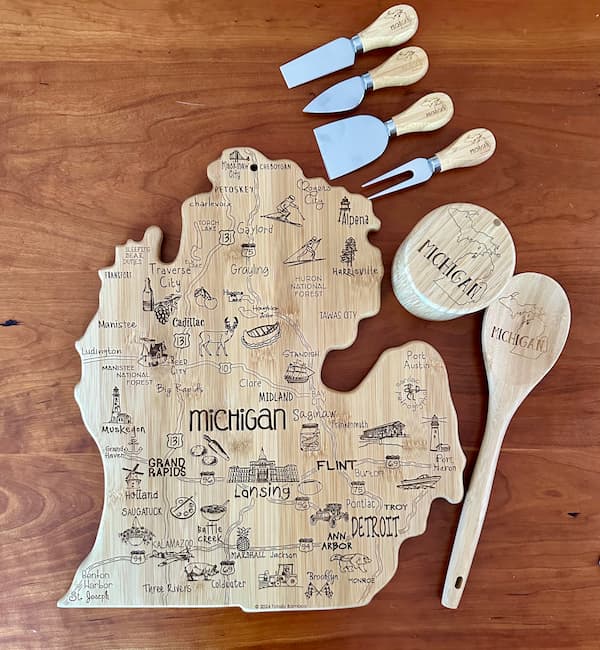 michigan state cutting board gift set