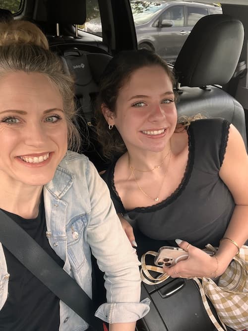 Katilynn and Crystal in car